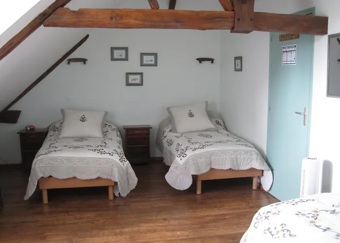 - Le Domaine Des Hallais * Saint-Pierre-Sur-Erve